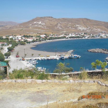 Sea Front Two Bedroom House In Lesvos Tavari Bagian luar foto